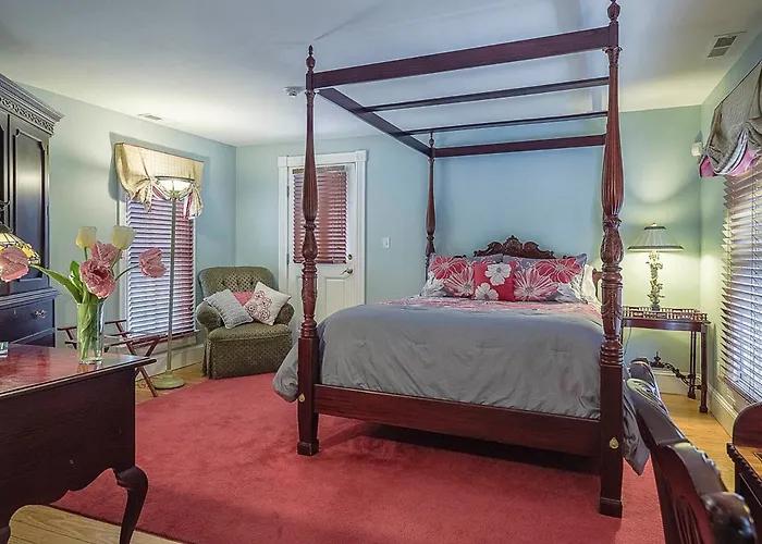 George Brooks House B&B
