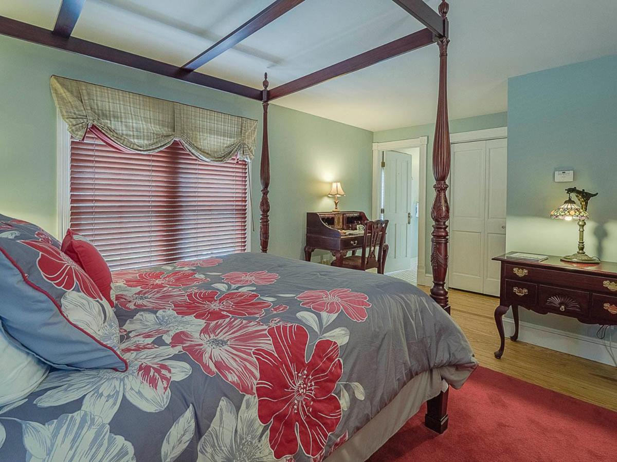 George Brooks House Bed and breakfast 3*